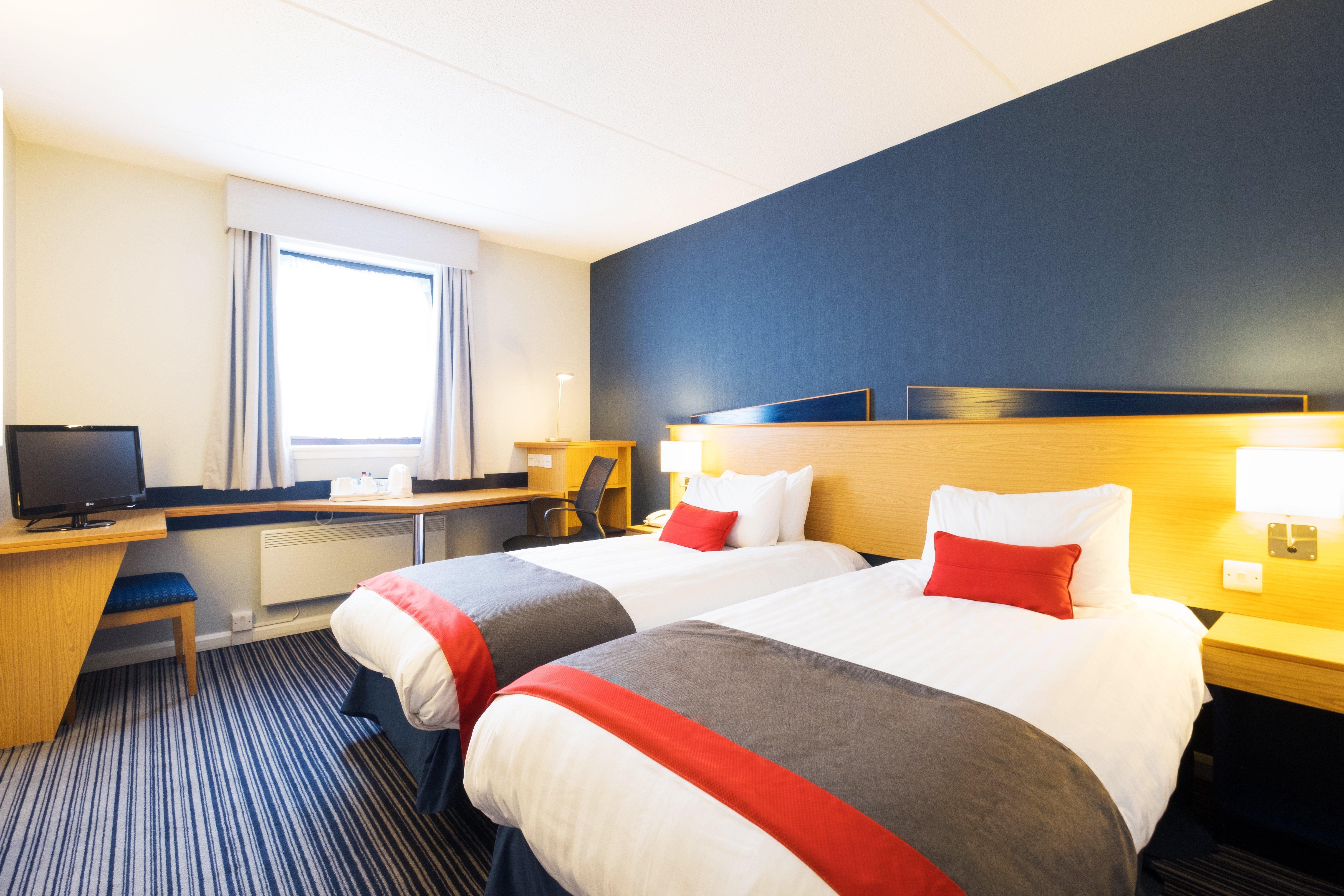 Holiday Inn Express Perth, An Ihg Hotel Екстериор снимка